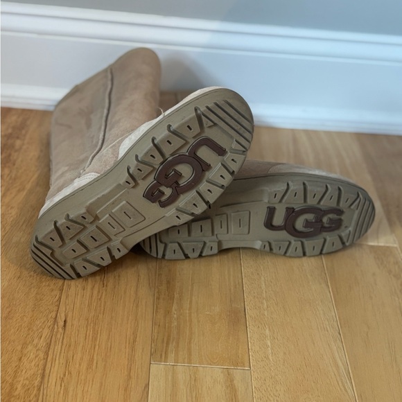 UGG Ultra Tall Revival Suede Tasman Braid - Picture 5 of 6